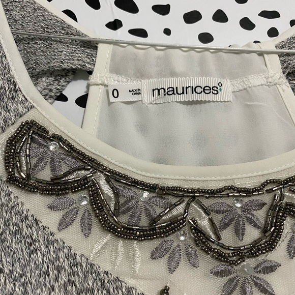 Maurice’s loose top - Picture 3 of 4